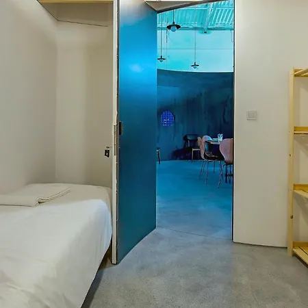 Plum Guide - Top Gun Apartman Lisboa