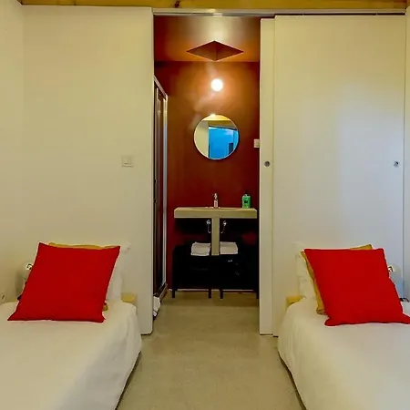 Apartman Plum Guide - Top Gun *