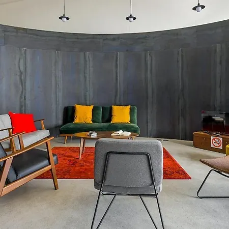 Apartman Plum Guide - Top Gun